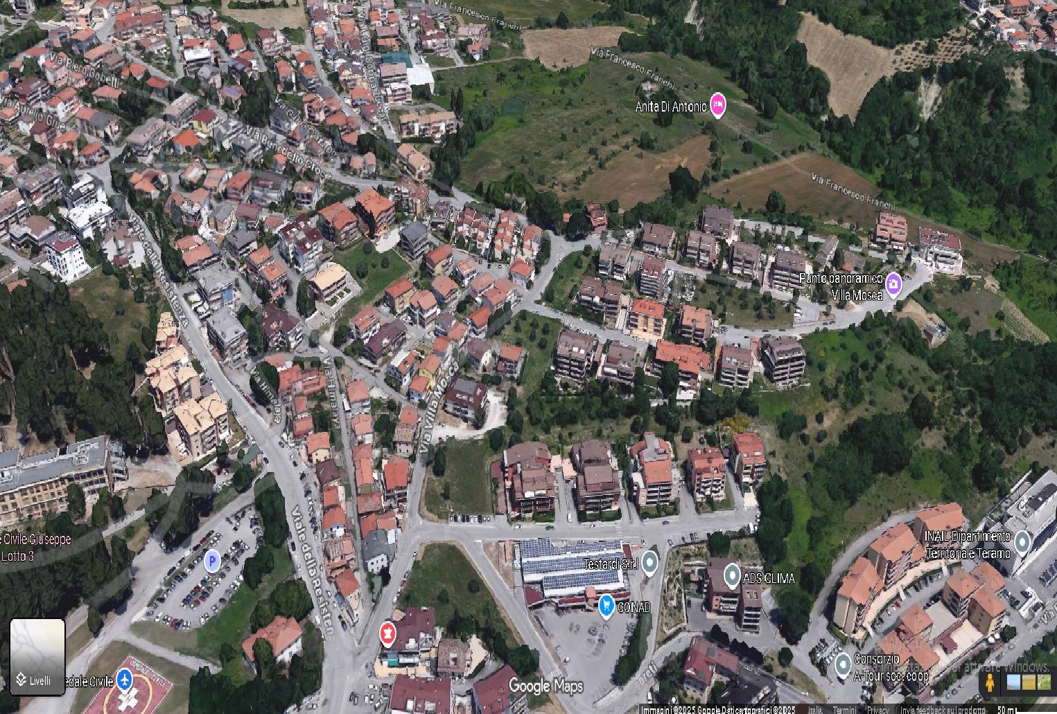 Appartamento con ingresso indipendente in vendita a Teramo, Villa Mosca