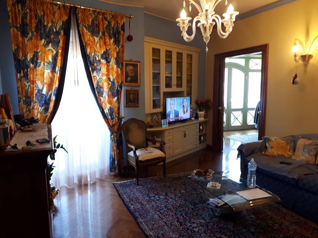 Appartamento in vendita a Teramo, Centro