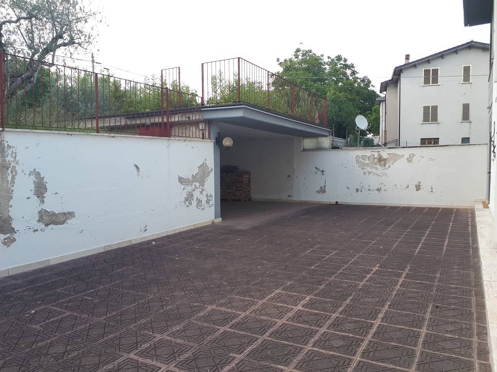 Casa Bifamiliare in vendita a Civitella del Tronto, Rocche