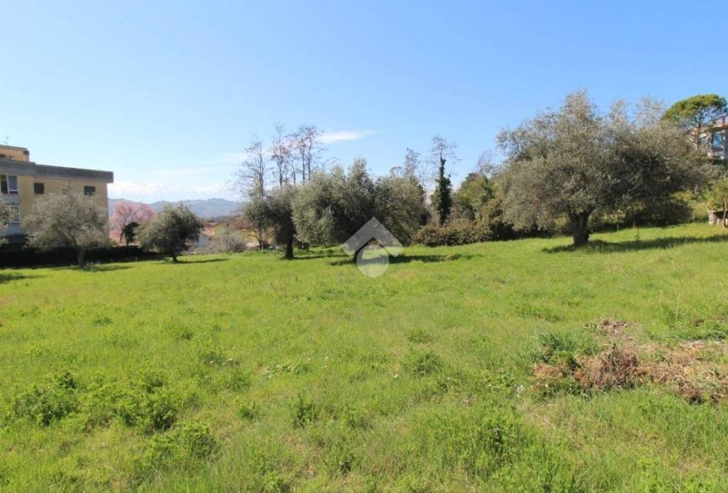 Terreno edificabile in vendita a Teramo, Nepezzano