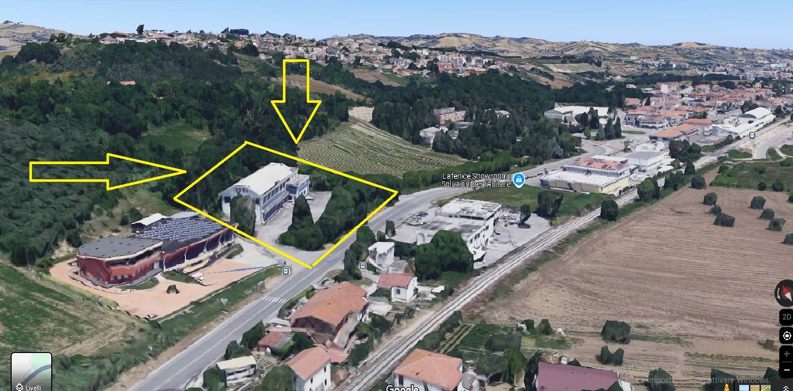 Opificio in vendita a Teramo, Piano D'Accio