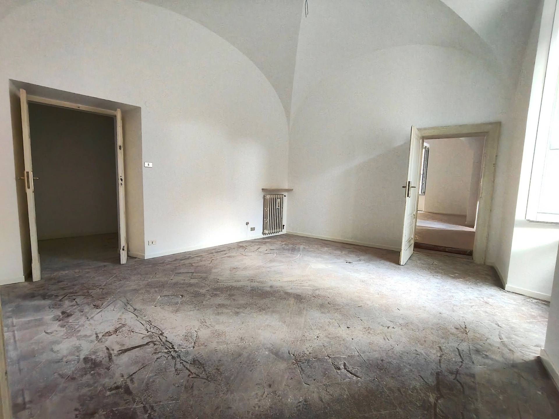 ufficio in vendita a Teramo, Centro