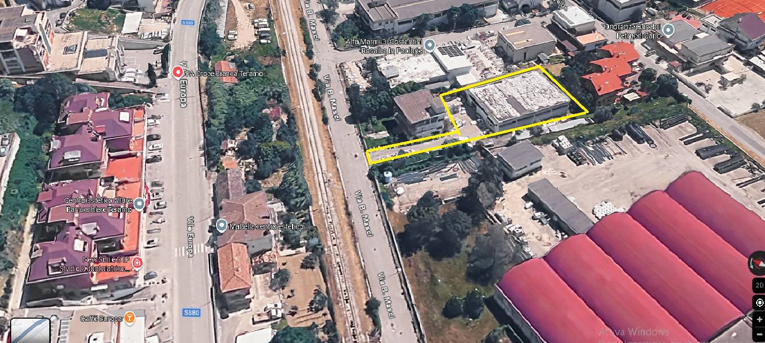 Capannone in vendita a Teramo, Colleatterrato Basso