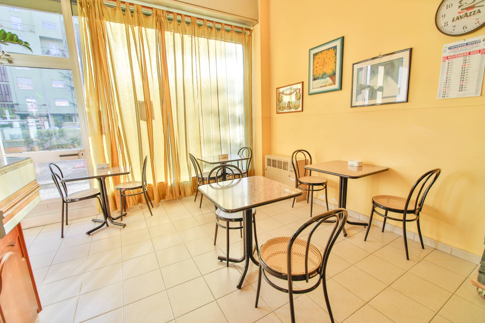 Attivit commerciale in vendita a Torino, Barca