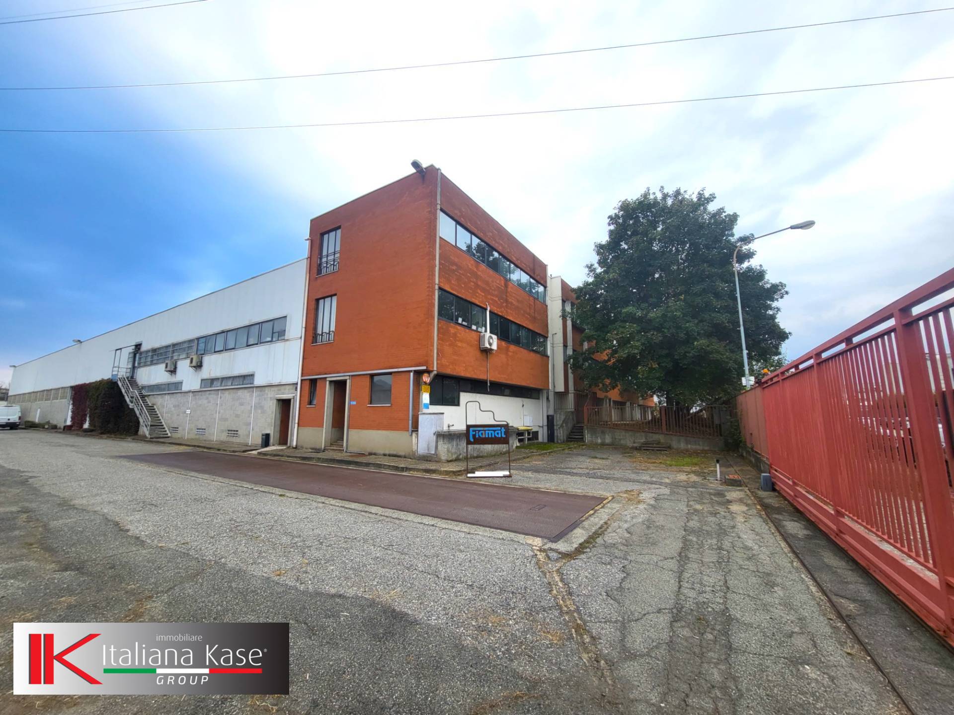 Capannone in vendita a San Mauro Torinese, Pescarito