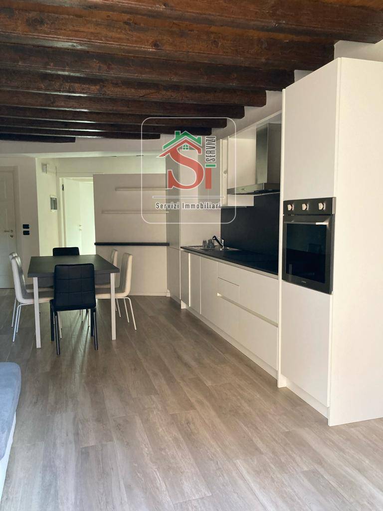 Appartamento in affitto a Zogno, Centrale