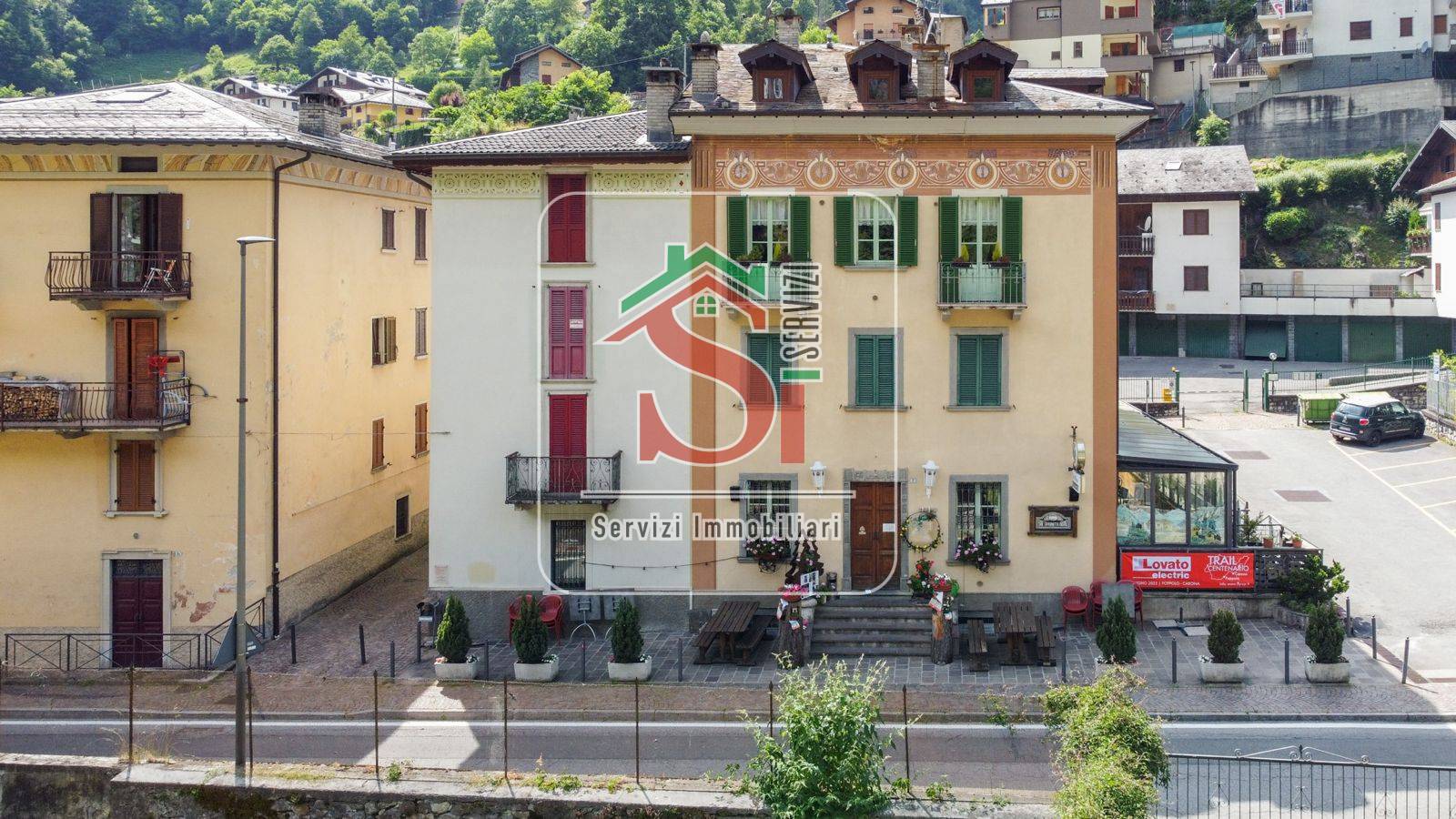 Locale commerciale in vendita a Branzi