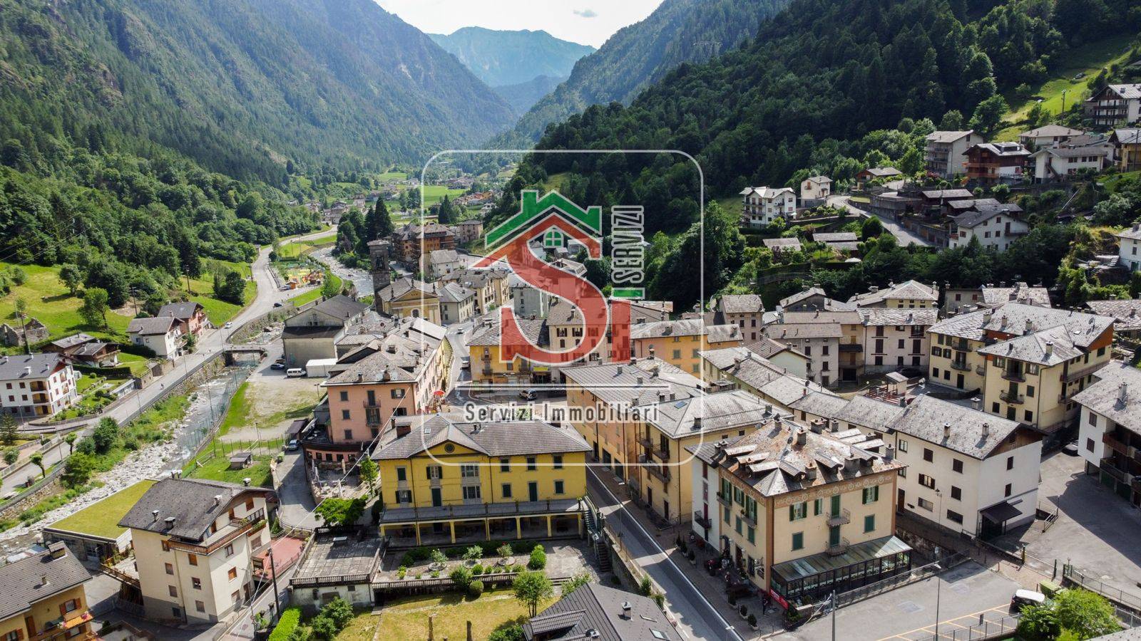 Locale commerciale in vendita a Branzi