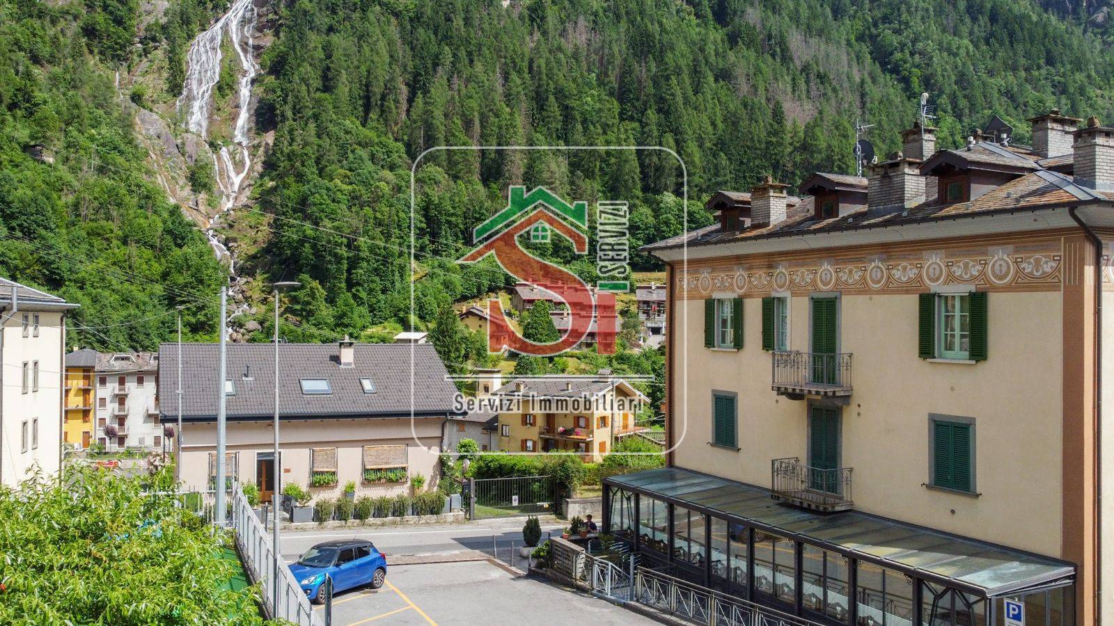 Locale commerciale in vendita a Branzi