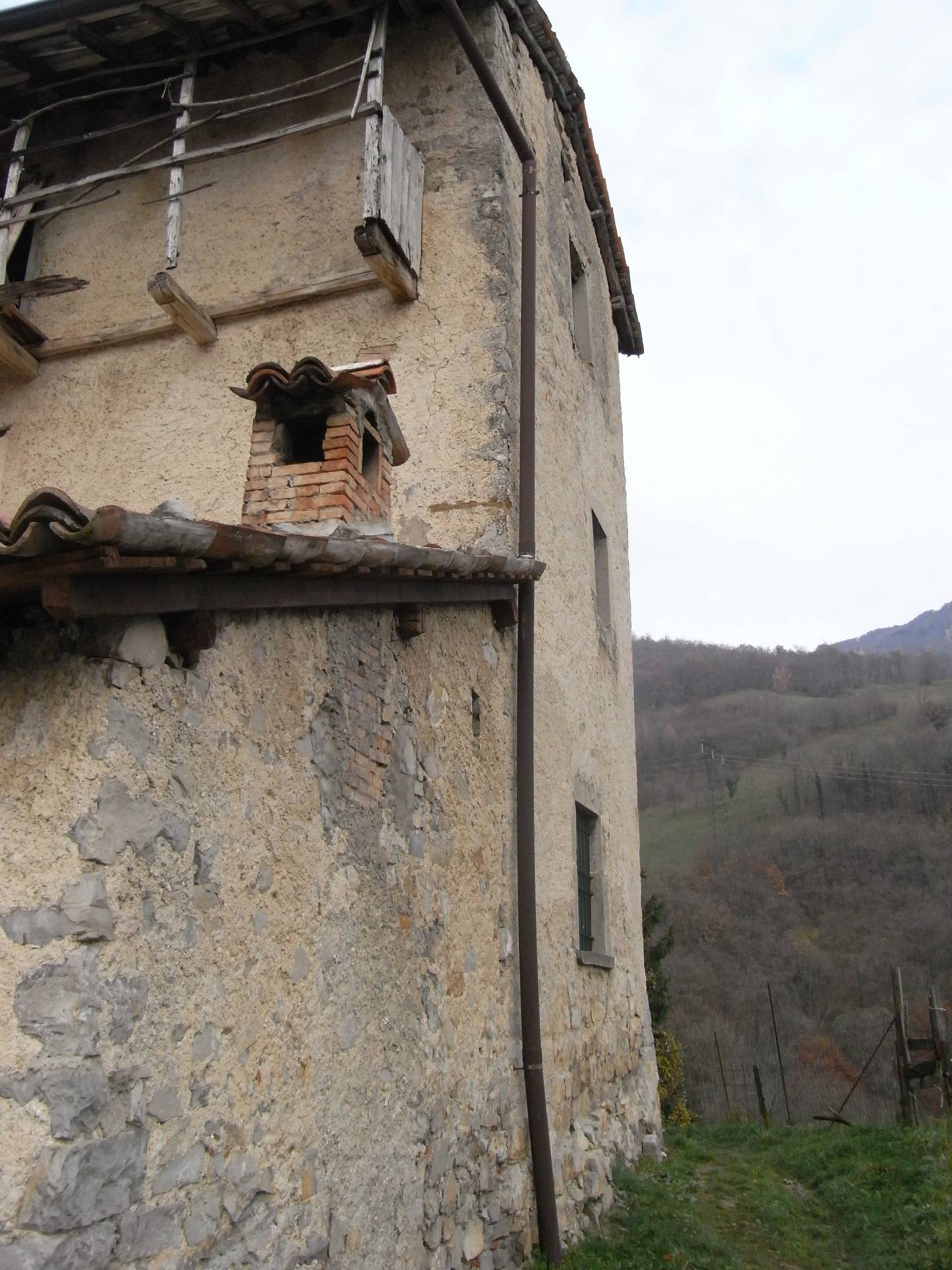 Rustico in vendita a Gerosa, Bura