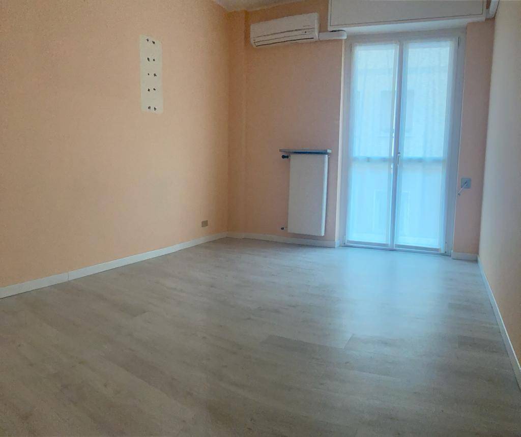 Studio/Ufficio in affitto a Zogno, Centrale