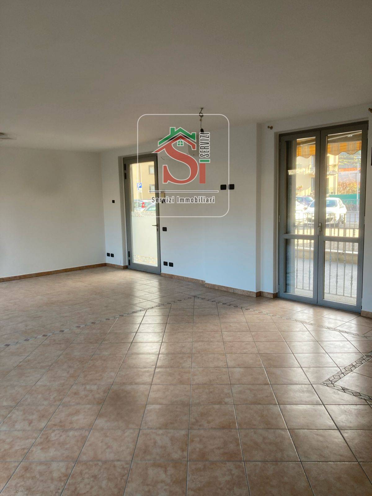 Locale commerciale in affitto a Villa d'Alm