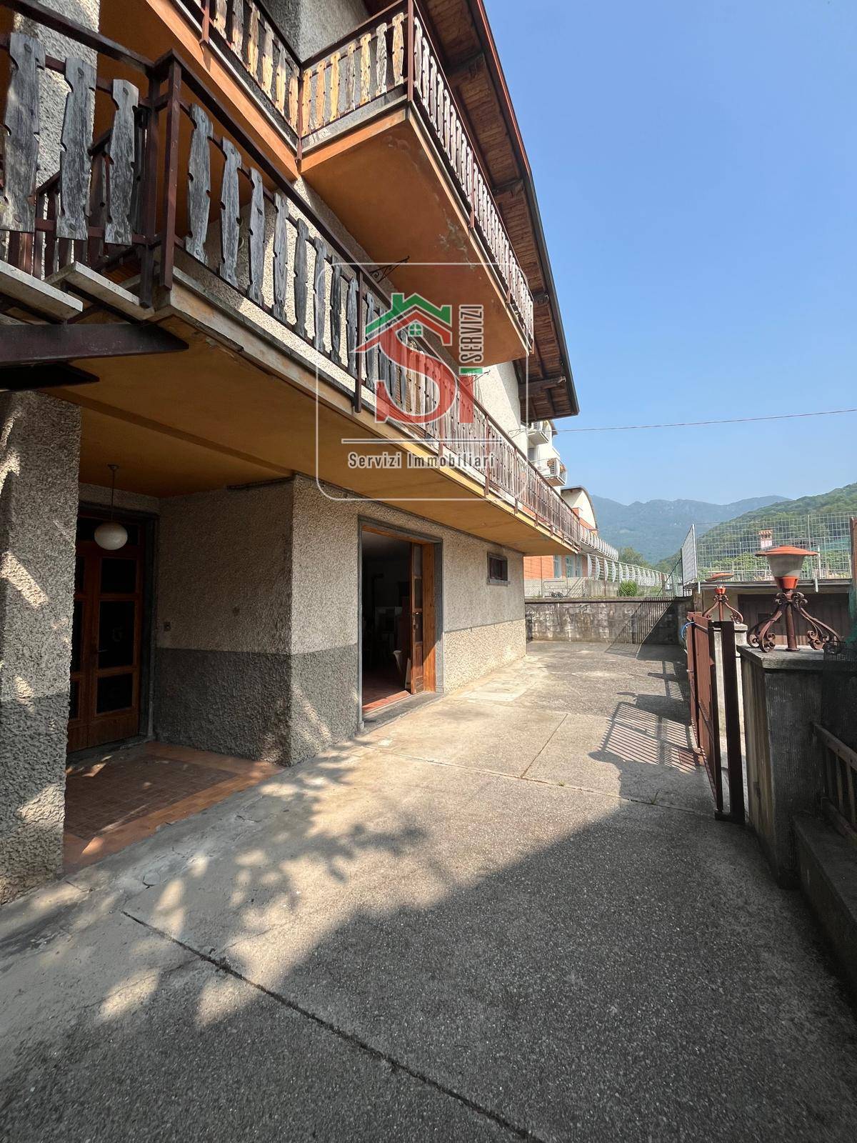 Casa singola in vendita a Zogno, Centrale