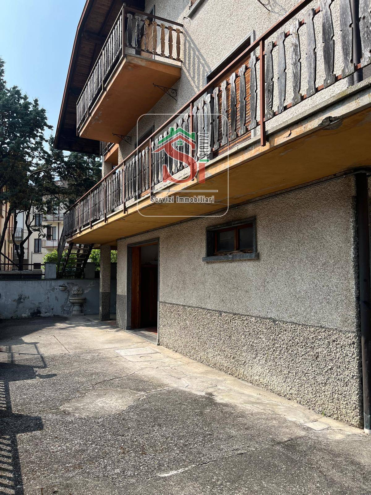 Casa singola in vendita a Zogno, Centrale