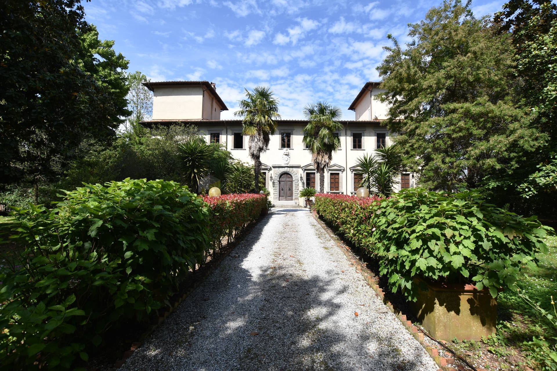 Villa con terrazzo, San Giuliano Terme arena-metato