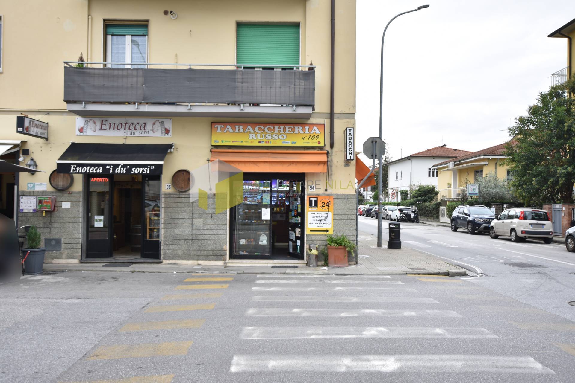 Locale commerciale in vendita a Pisa, Porta a Lucca