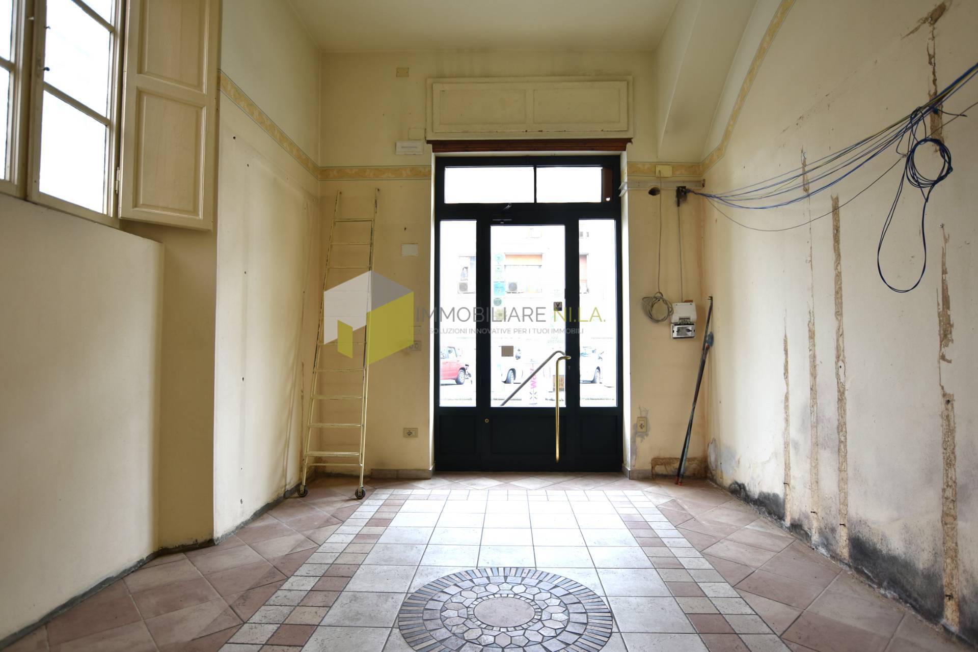 Locale commerciale in affitto a Pisa, Quartiere San Francesco