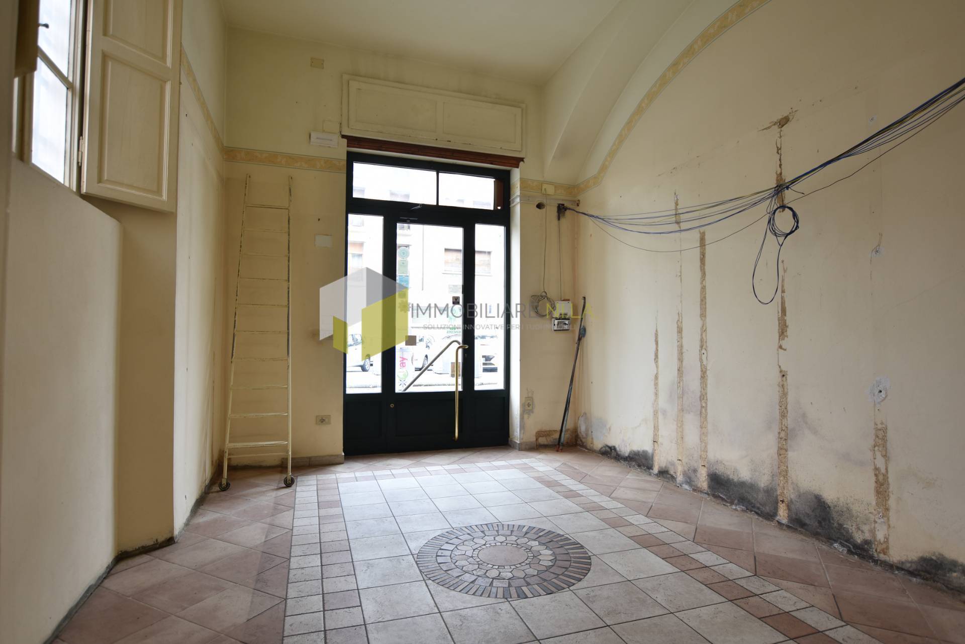 Locale commerciale in affitto a Pisa, Quartiere San Francesco