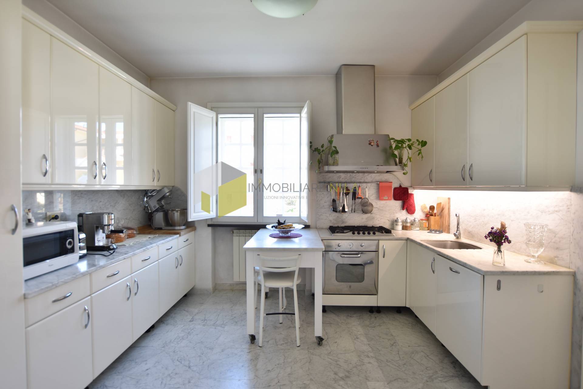 Villa in vendita a Calcinaia, Residenziale