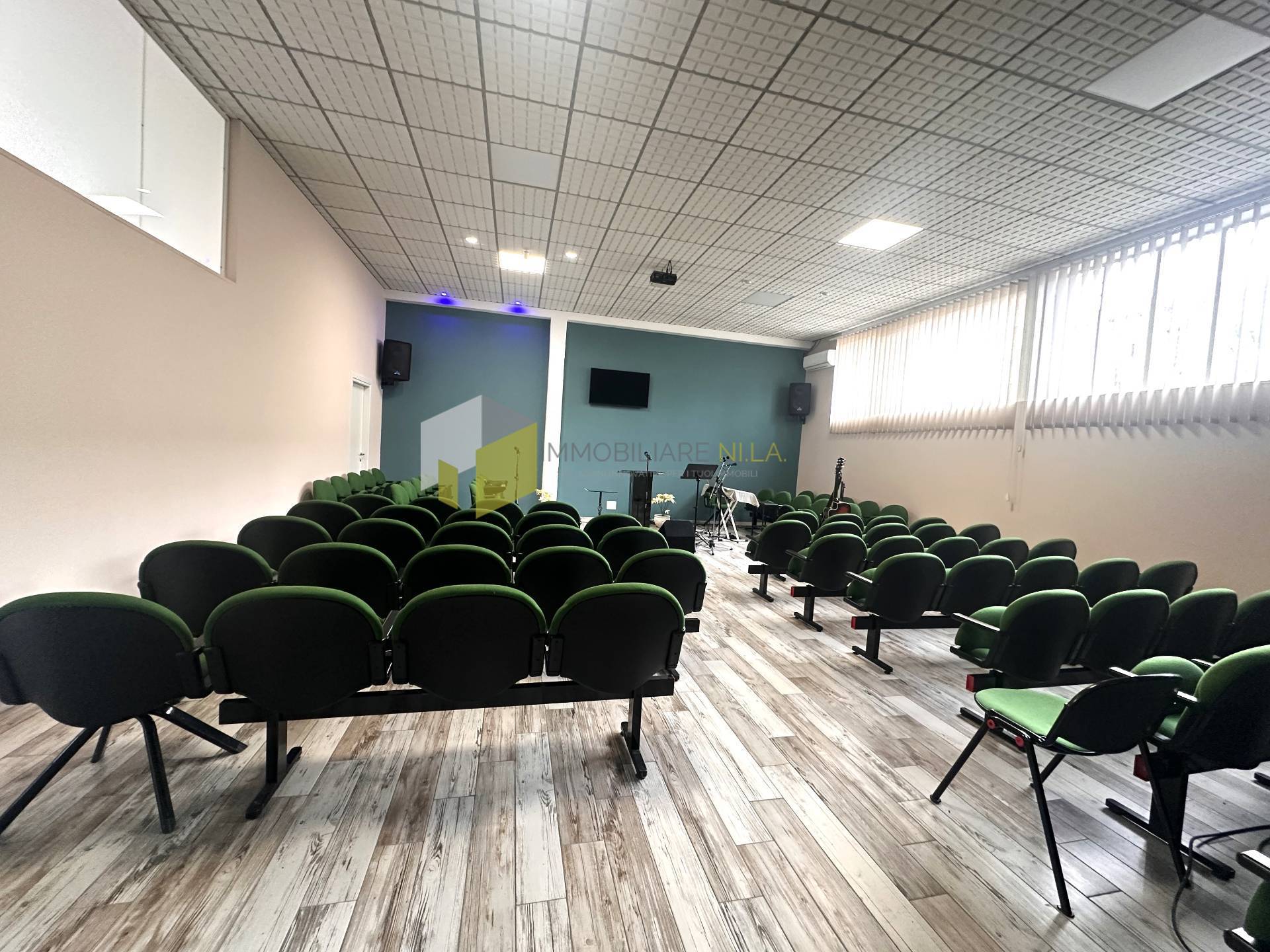 Capannone in vendita a Ponsacco, Residenziale