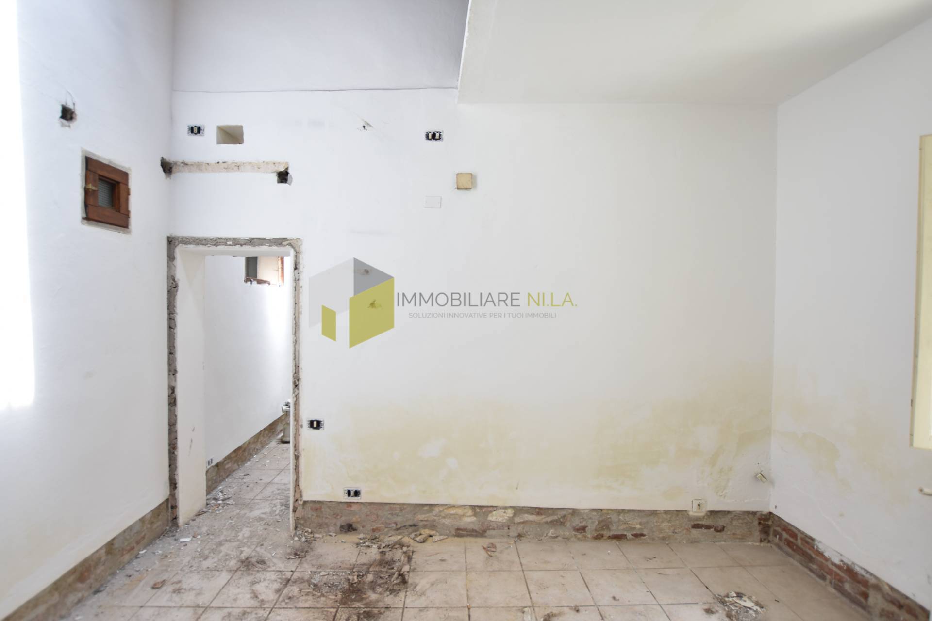 Casa indipendente in vendita a Pisa, Zona via Landi