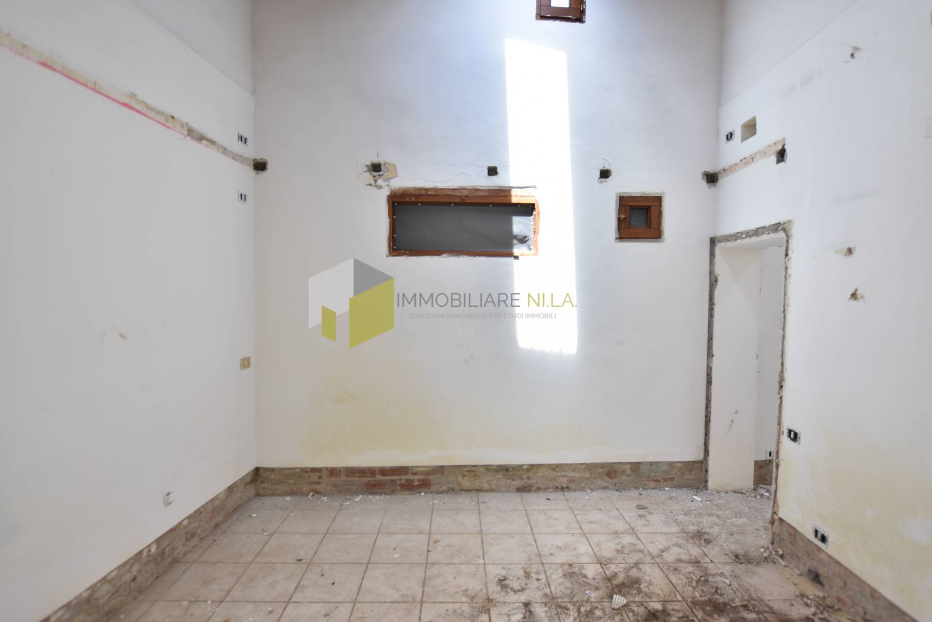 Casa indipendente in vendita a Pisa, Zona via Landi