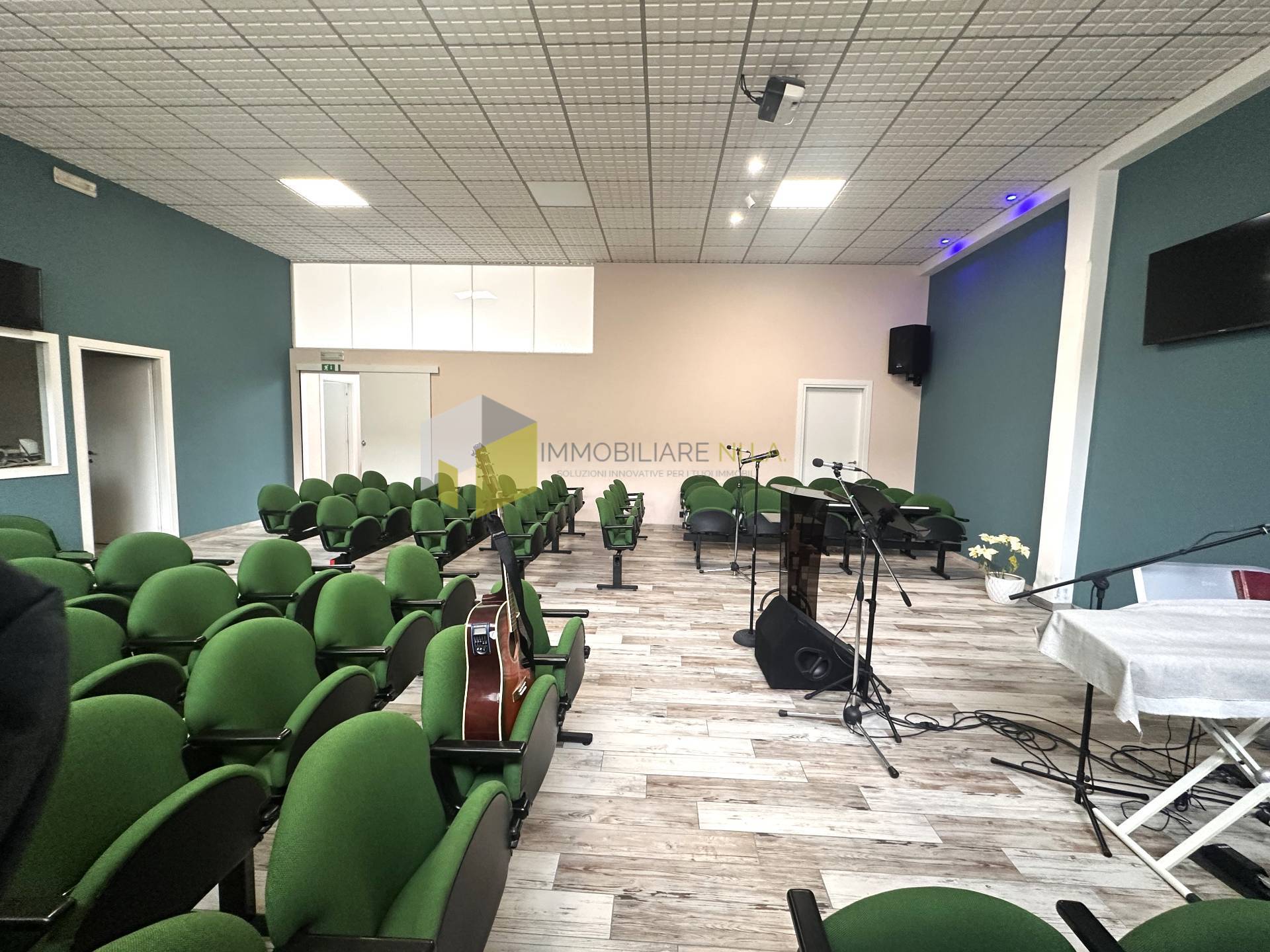 Capannone in vendita a Ponsacco, Residenziale