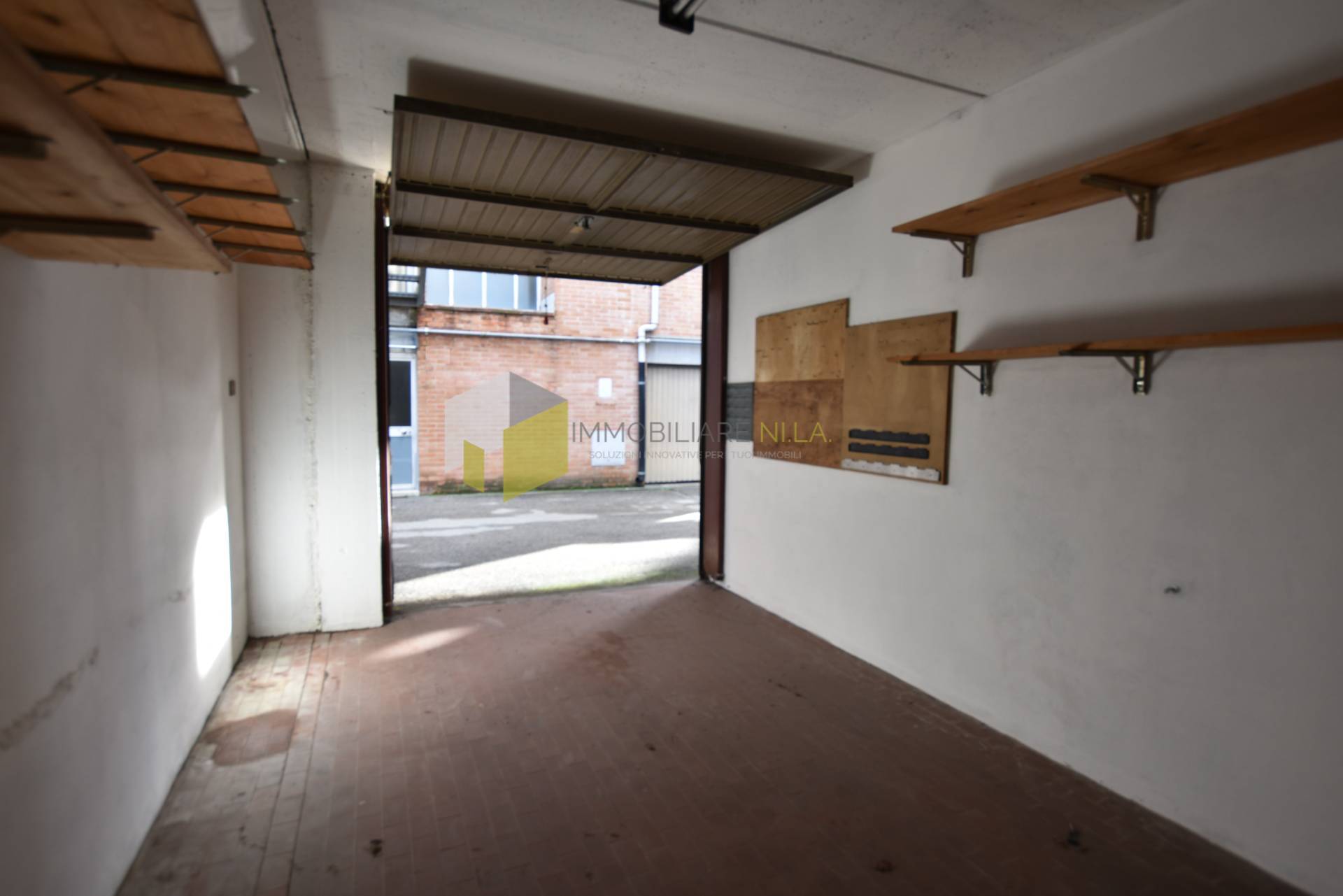 Box in vendita a Pisa, Zona CNR