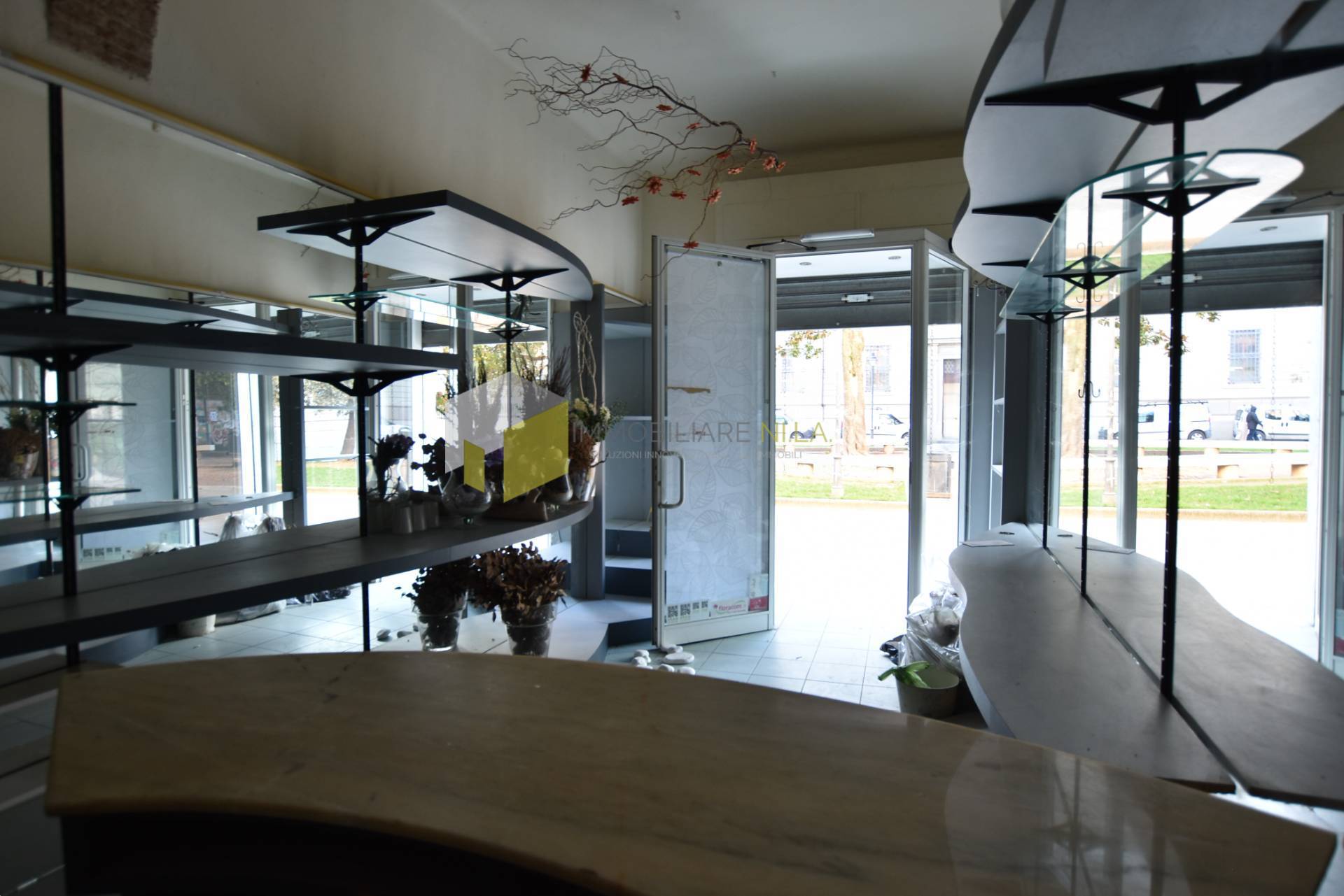 Locale commerciale in affitto a Pisa, Quartiere Santa Maria