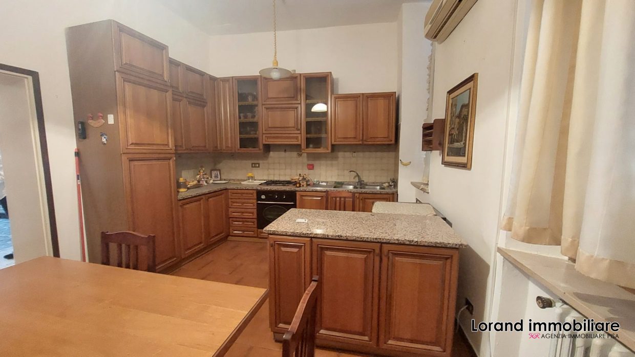 Quadrilocale in affitto, Pisa santa maria