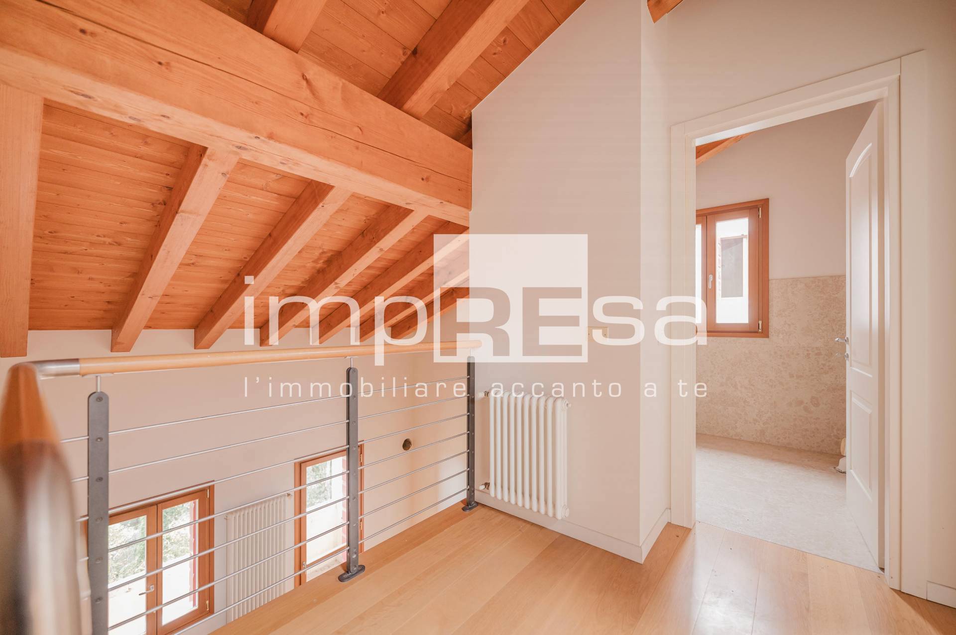 Appartamento in vendita a Asolo