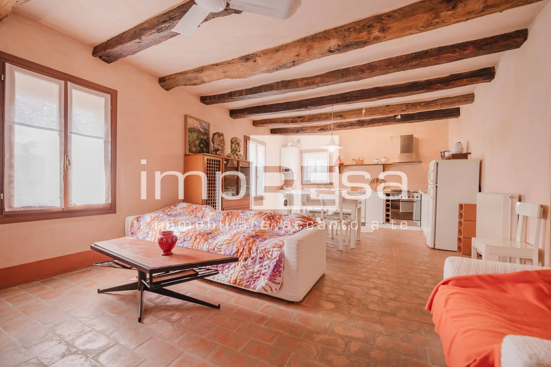 Rustico/Casale in vendita a Castelcucco