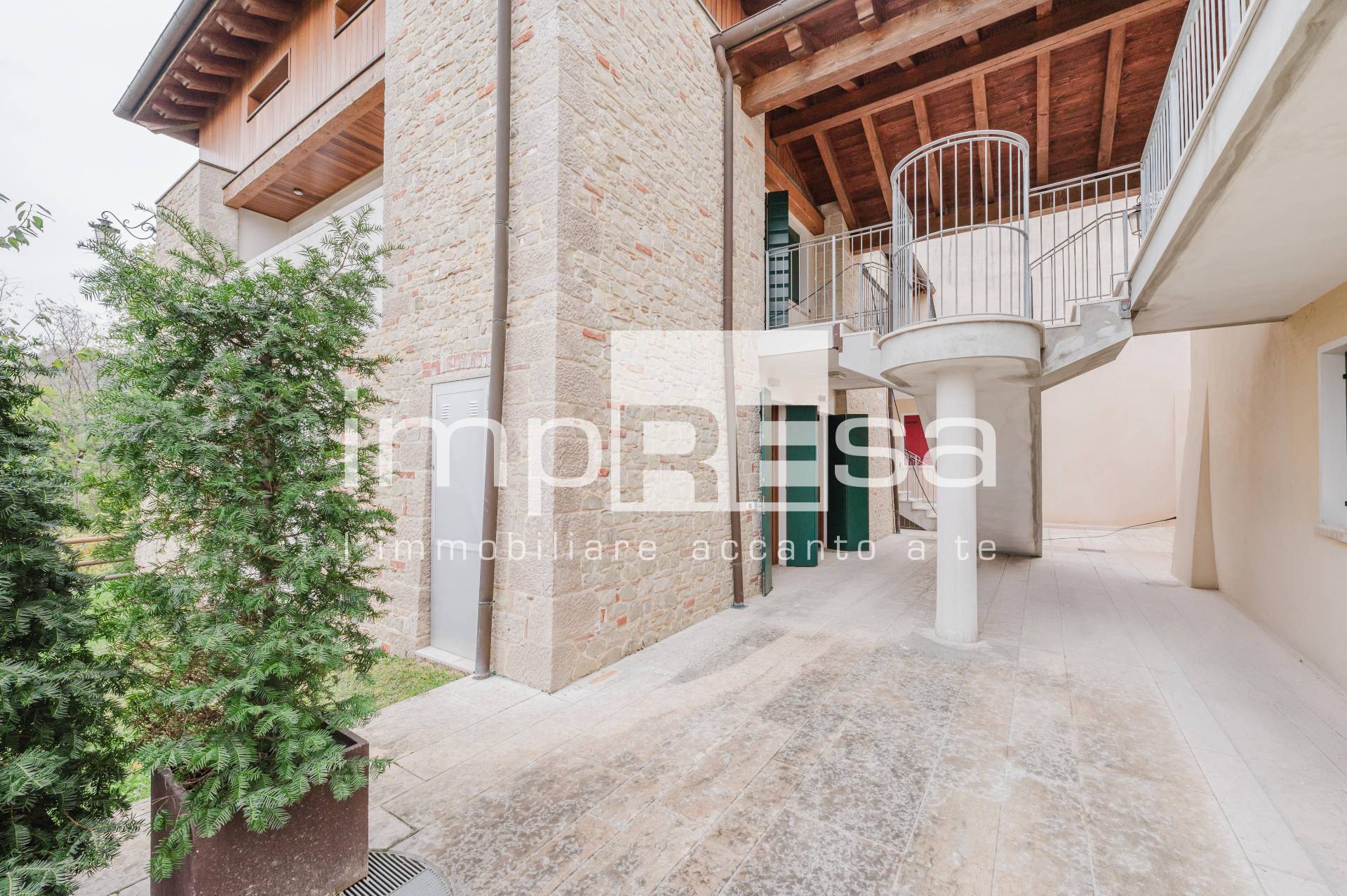 Appartamento in vendita a Asolo