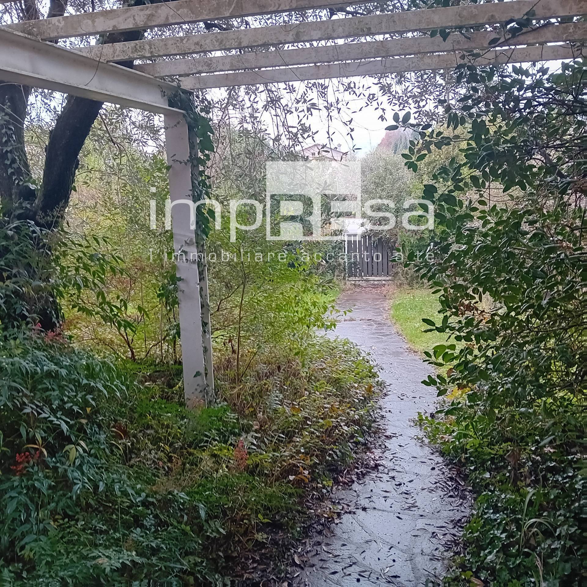 Casa indipendente in vendita a Montebelluna, Mercato Vecchio