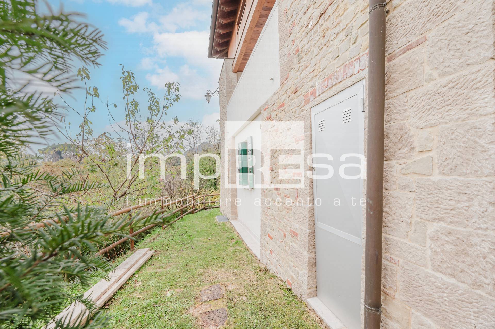 Appartamento in vendita a Asolo