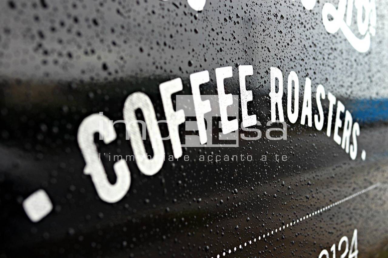 Negozio in vendita a Montebelluna, Biadene