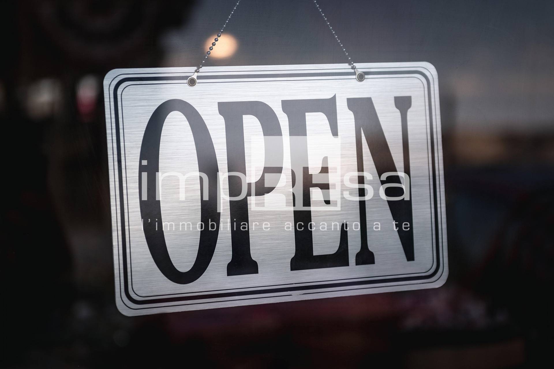 Ufficio in vendita a Montebelluna, Biadene