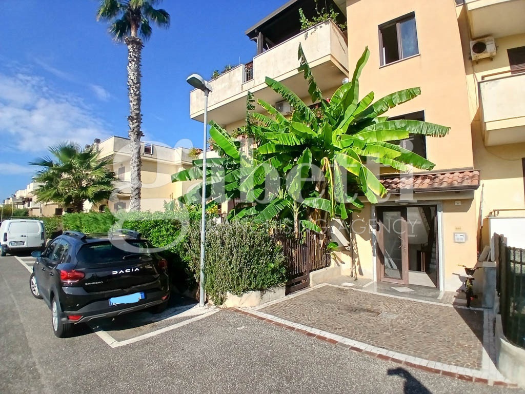 Trilocale con giardino a Giugliano in Campania