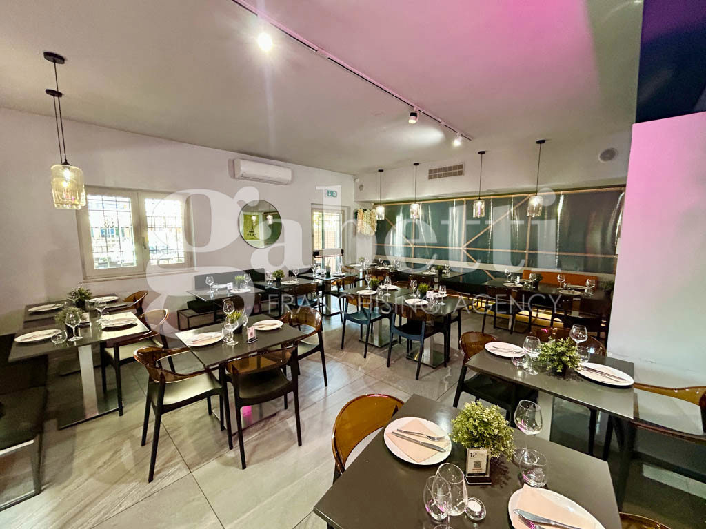 Attivit commerciale Ristorante e pizzeria in vendita a Castel Volturno