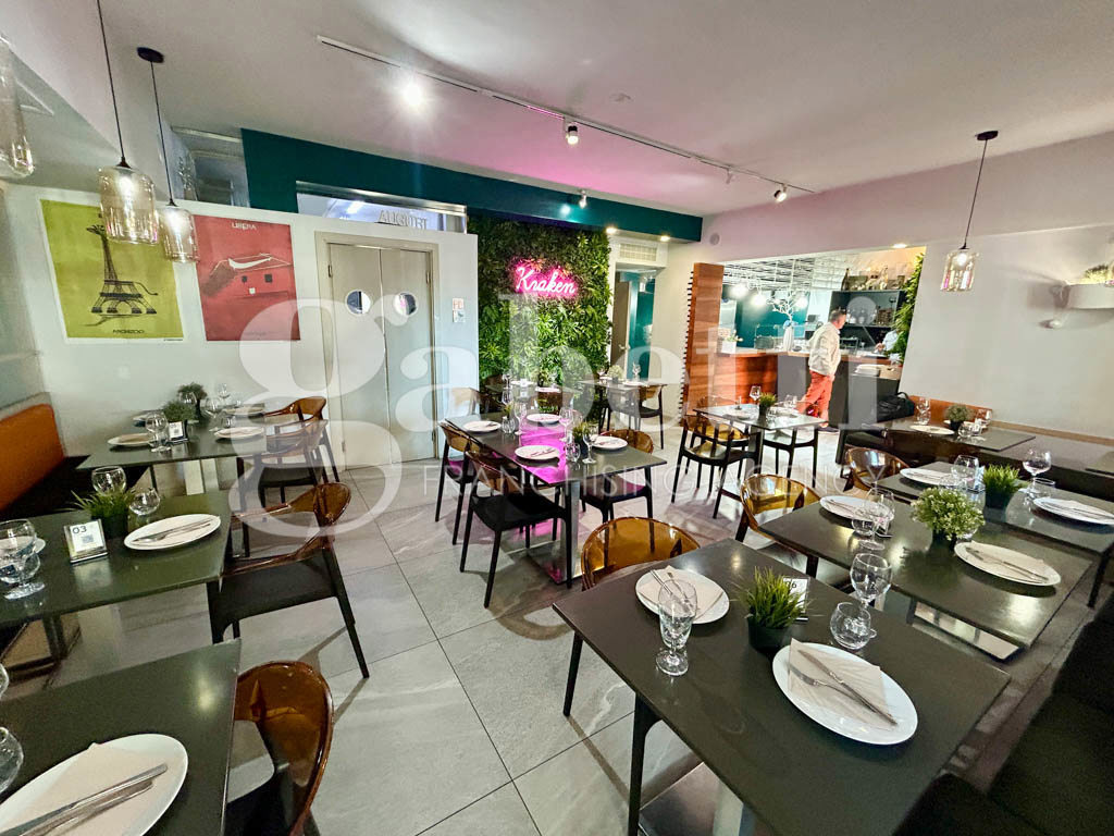 Attivit commerciale Ristorante e pizzeria in vendita a Castel Volturno