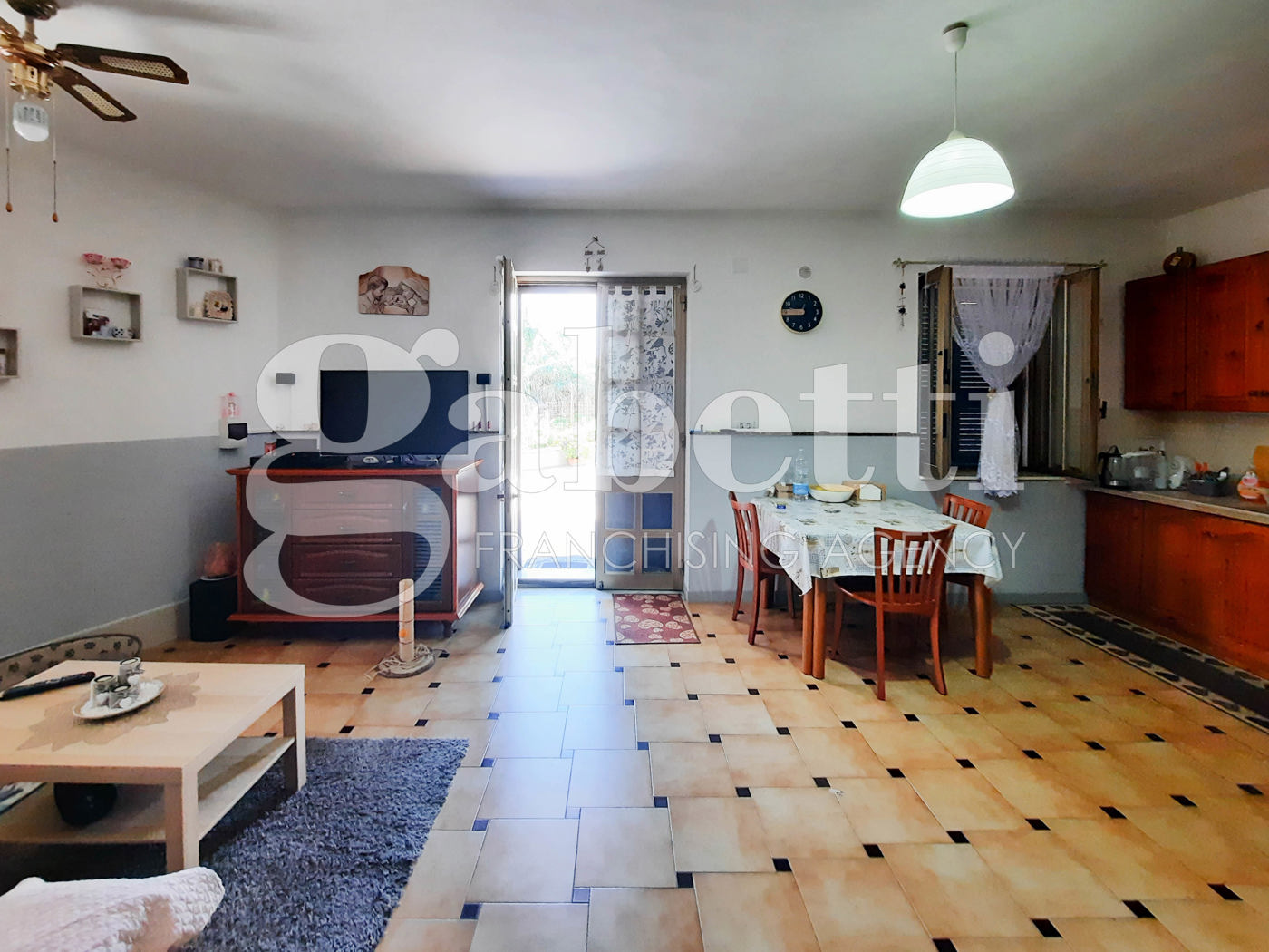 Appartamento con giardino a Giugliano in Campania