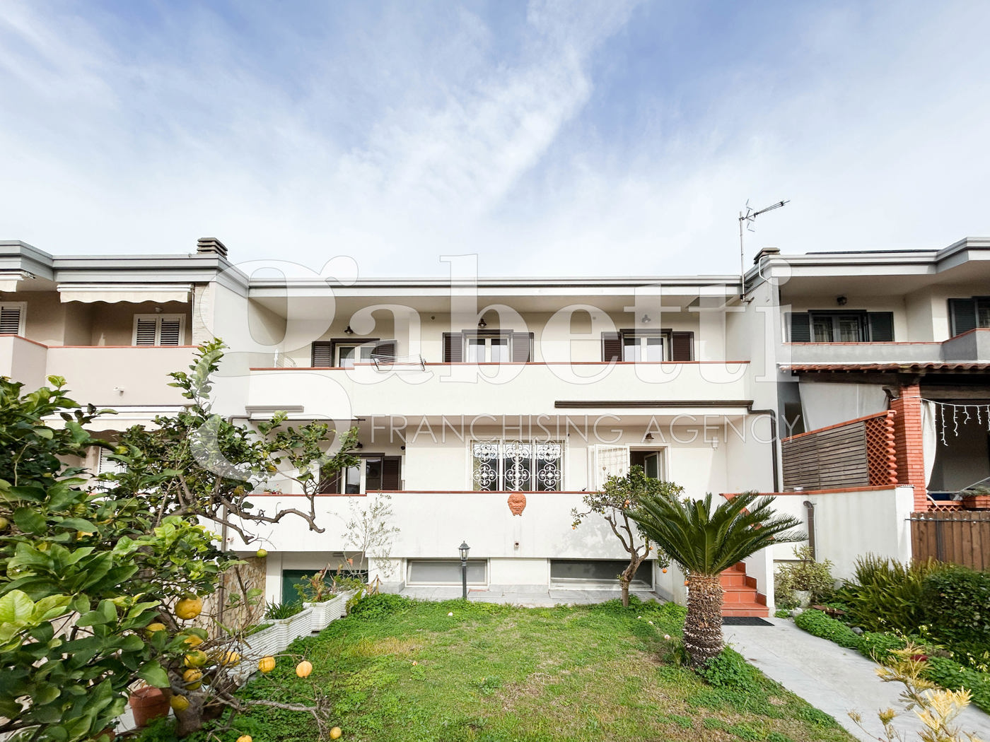 Villa con giardino a Giugliano in Campania