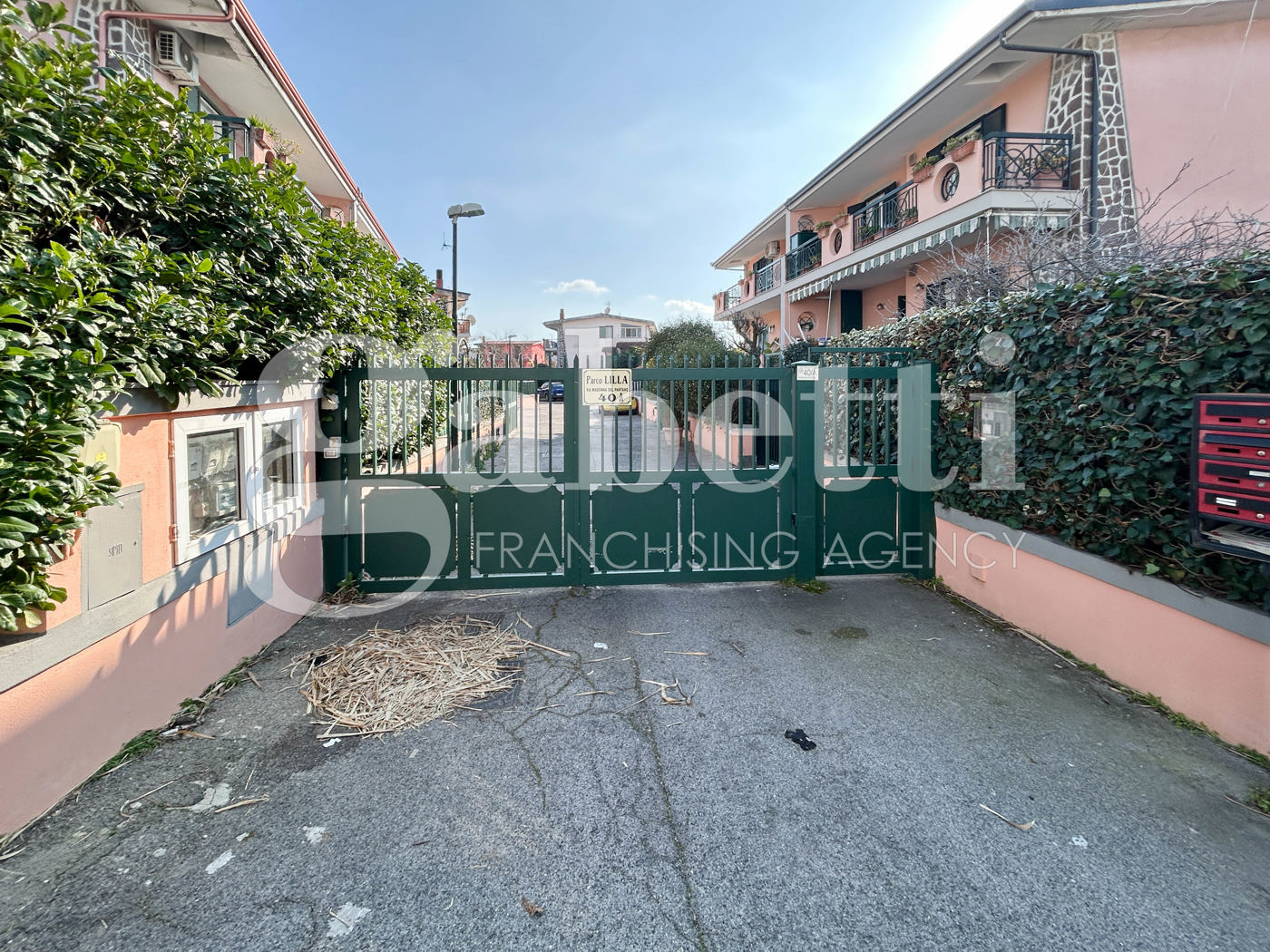 Villa Bifamiliare con giardino a Giugliano in Campania