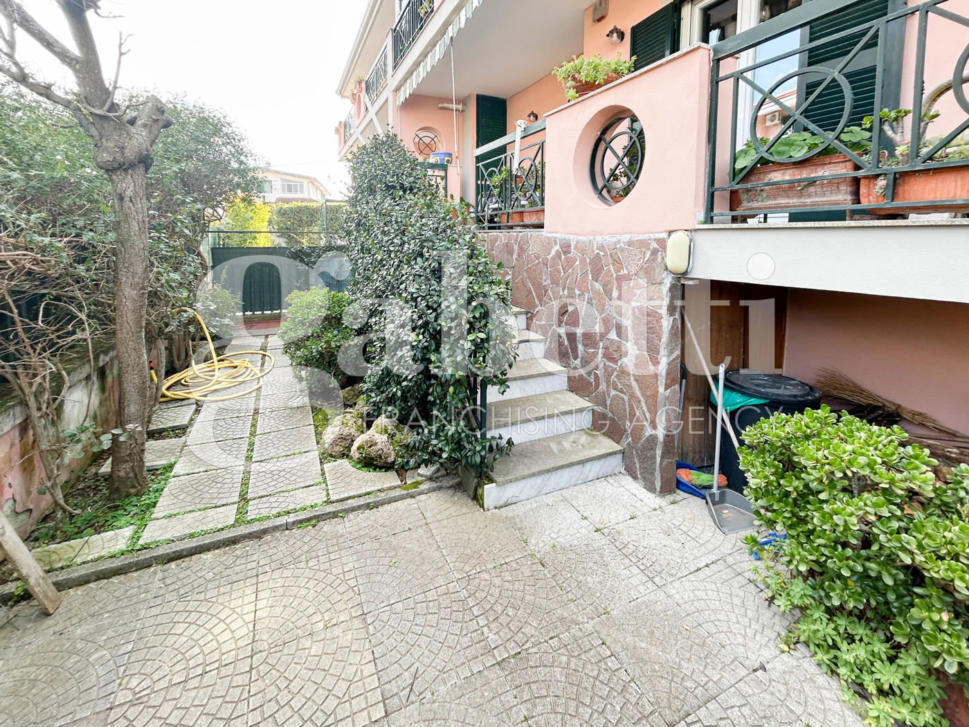 Villa Bifamiliare con giardino a Giugliano in Campania