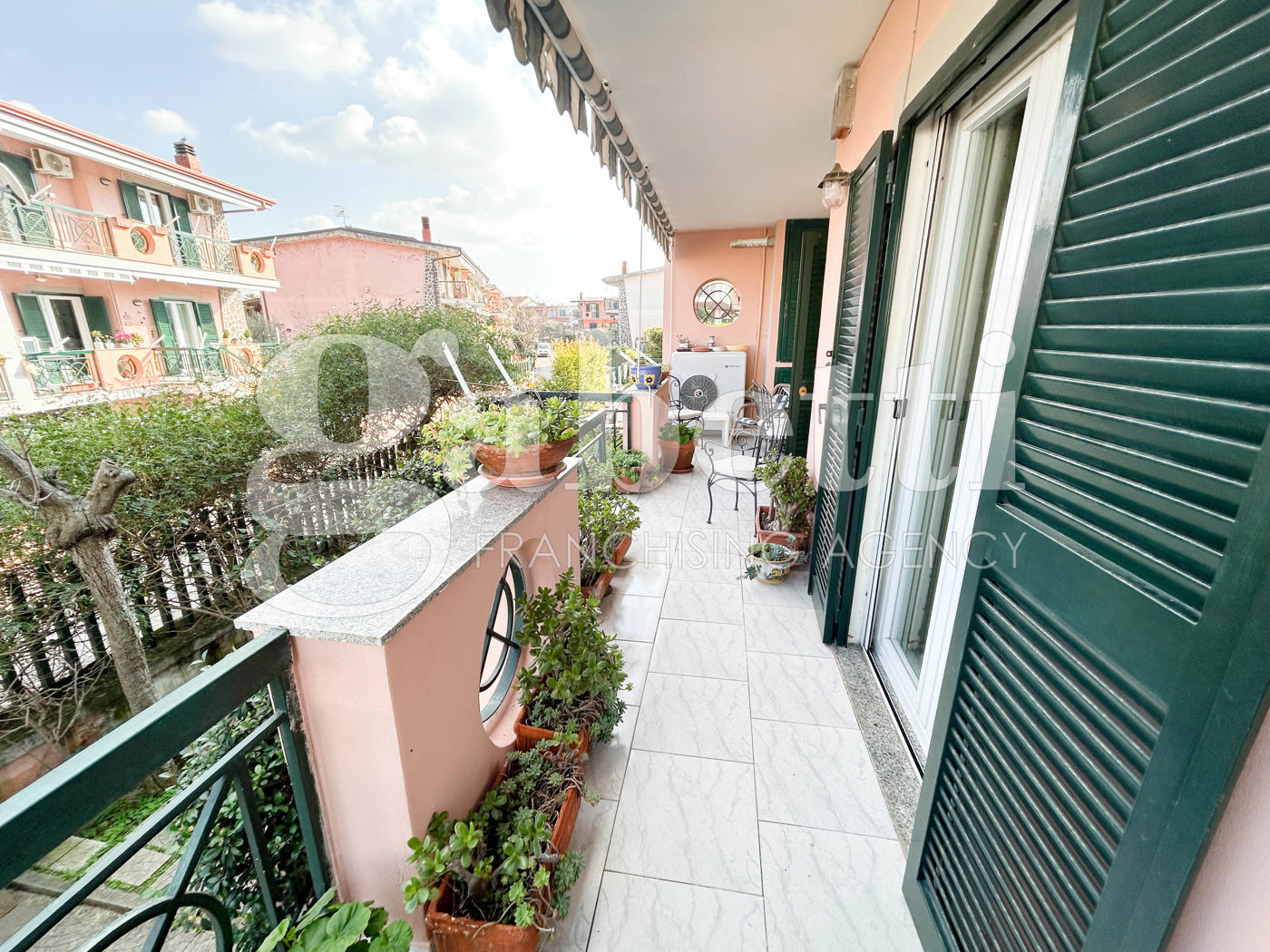 Villa Bifamiliare con giardino a Giugliano in Campania