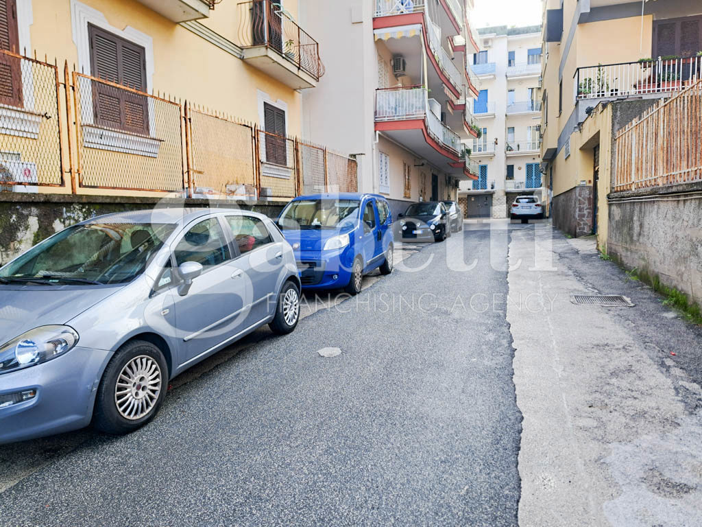 Quadrilocale da ristrutturare a Pozzuoli