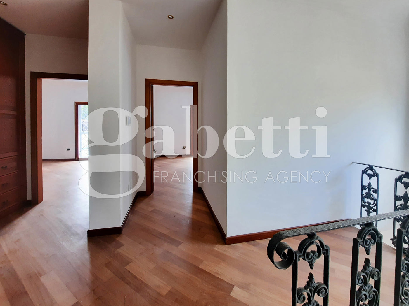 Trilocale ristrutturato a Giugliano in Campania