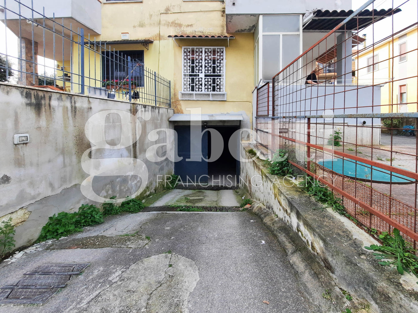 Appartamento con box doppio a Giugliano in Campania