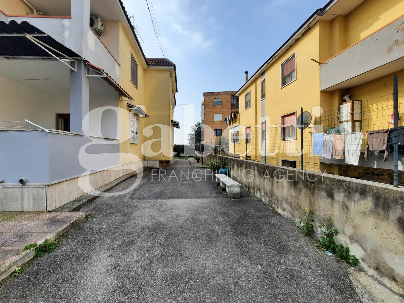 Appartamento con box doppio a Giugliano in Campania