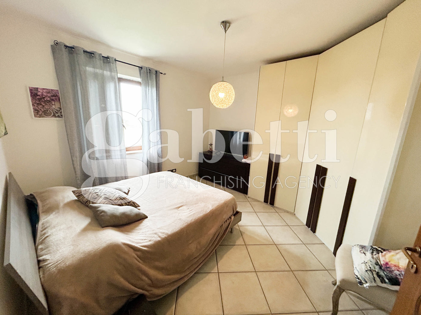 Trilocale ristrutturato a Giugliano in Campania